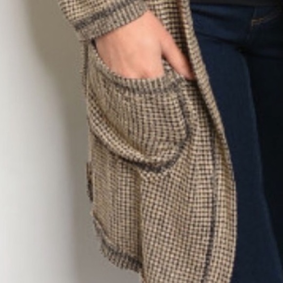 Free 832 Lightweight Cardigan - Picture 2 of 6